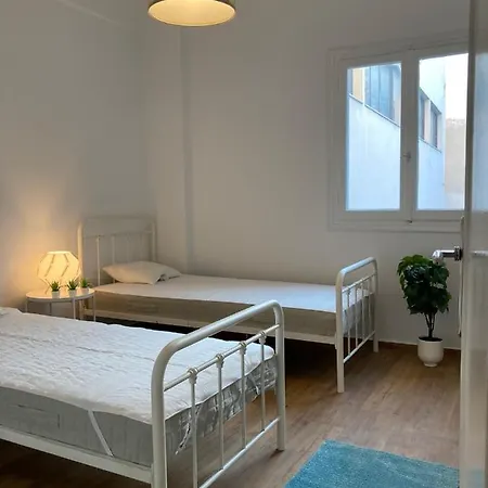 Apartment Great With Terrace In *